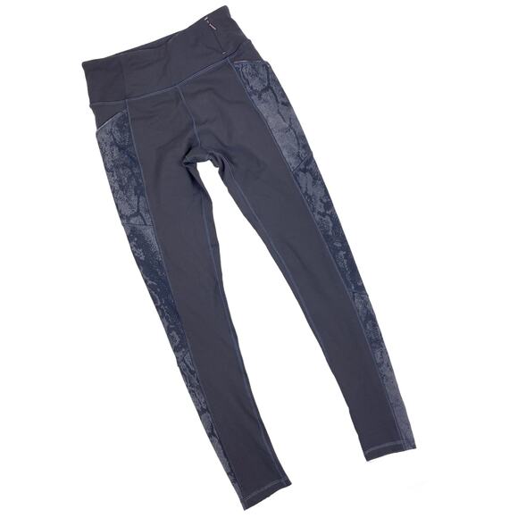 CALIA Essential Mesh Leggings by Carrie Underwood Snakeskin Gray Womens Small - Picture 9 of 9